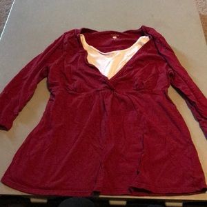 Maternity/nursing shirt 🎄